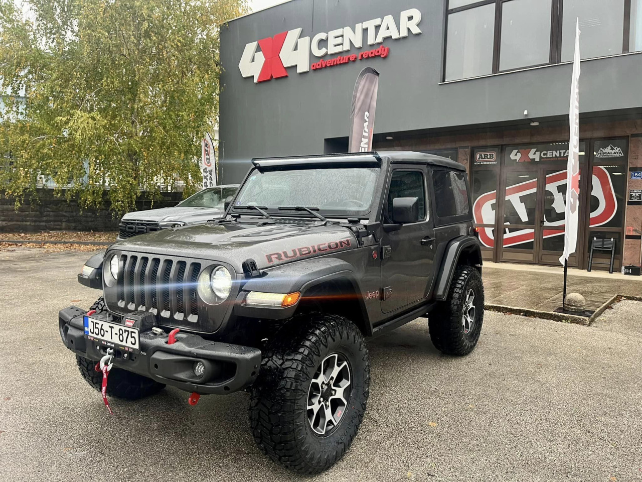 Slika Prednji branik Jeep Wrangler JL